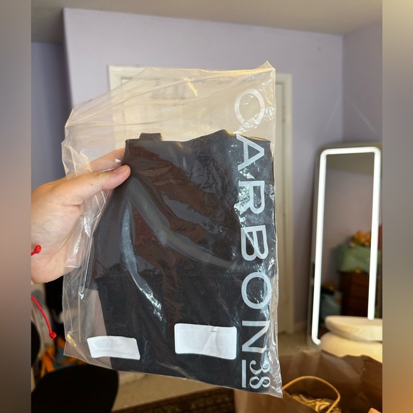 Carbon 38 high rise biker short in takara shine. Black. Size S. NWT - Picture 8 of 8